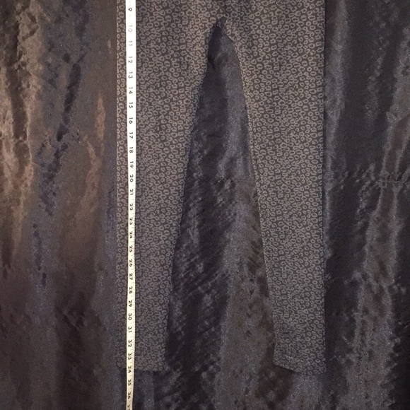 Cheetah leggings - Picture 5 of 7